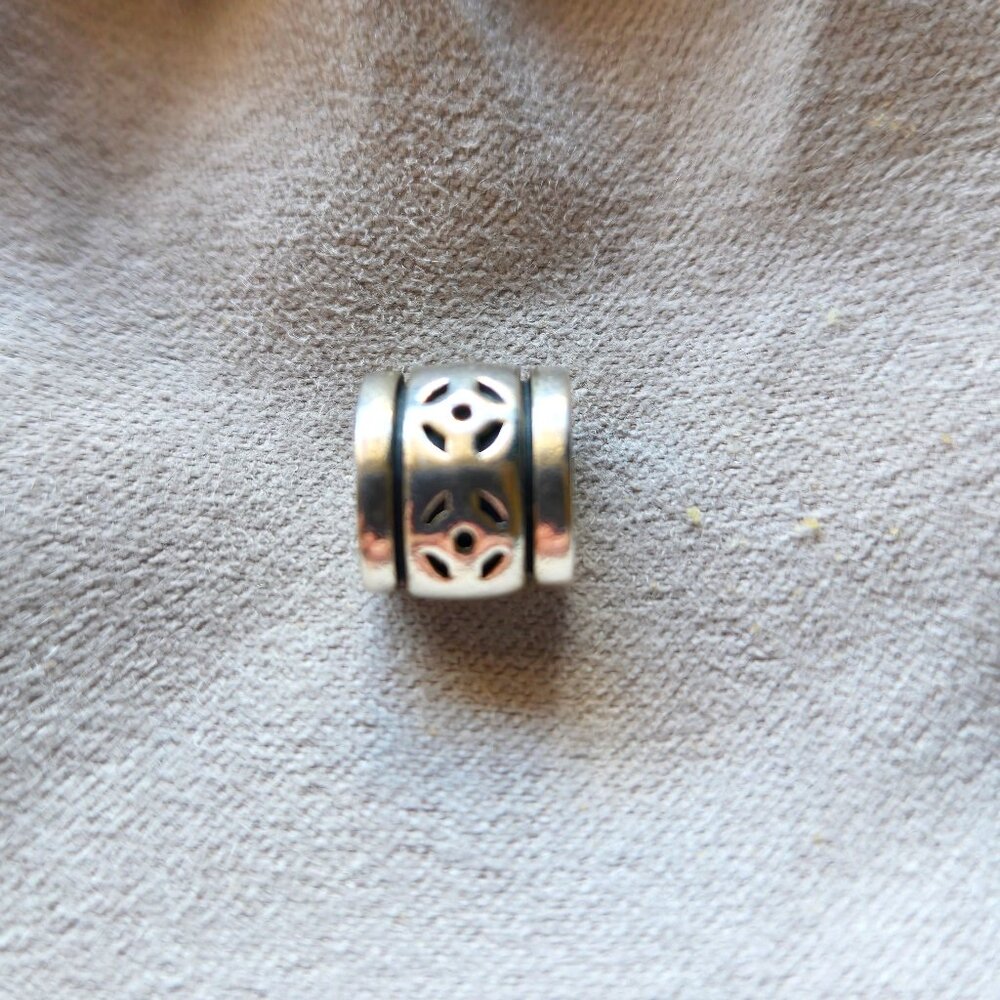 Skipping Stones Pandora Charm in 925 Sterling Silver